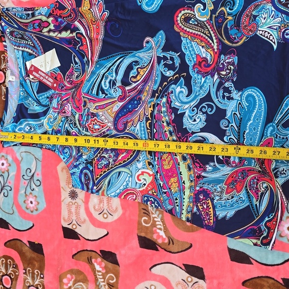 Laura-Paisley Print  Sleeveless Top - Picture 12 of 13